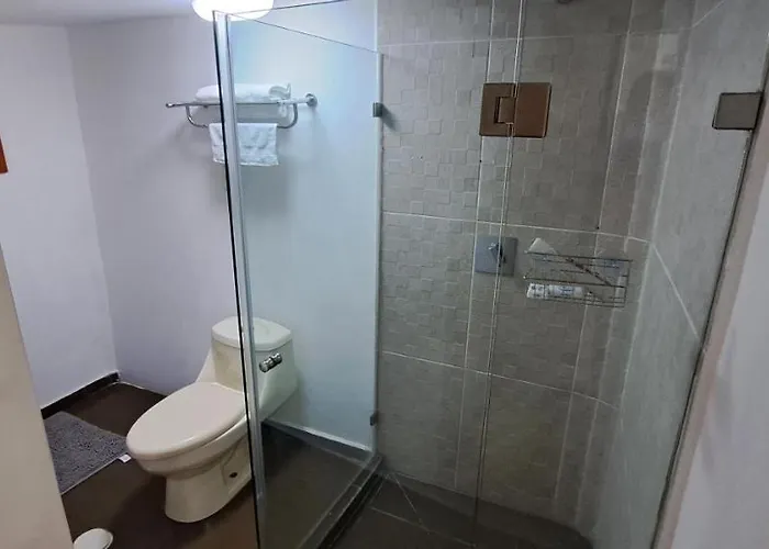 Encantadoras Privadas Del Valle Homestay *