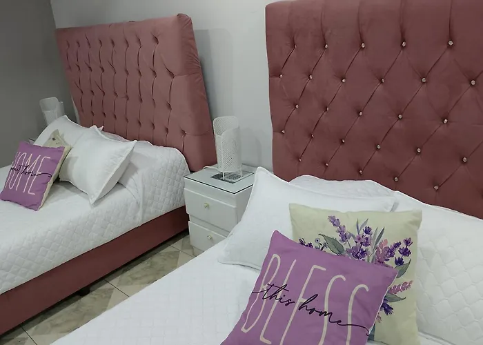 Encantadoras Privadas Del Valle Homestay
