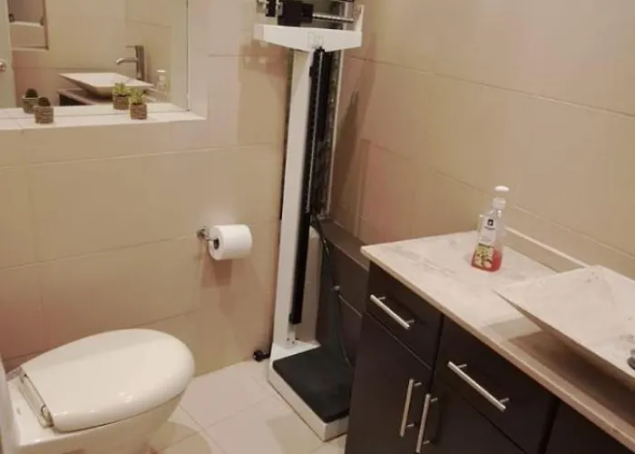 Encantadoras Privadas Del Valle Homestay *