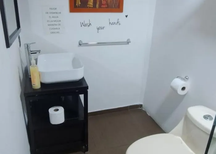 Encantadoras Privadas Del Valle Homestay *