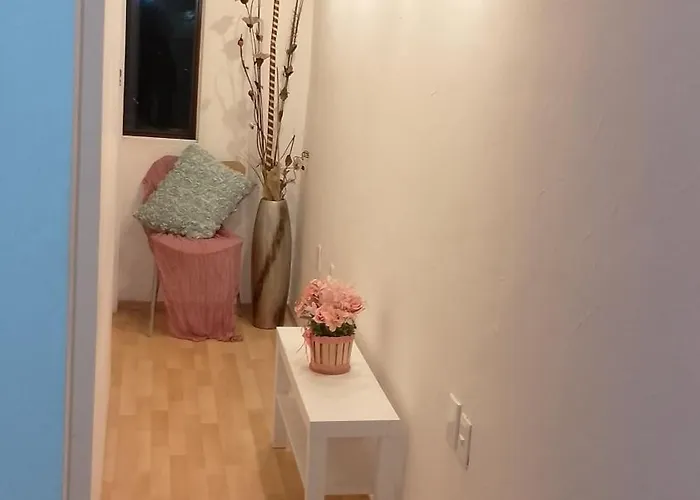 Encantadoras Privadas Del Valle Homestay *
